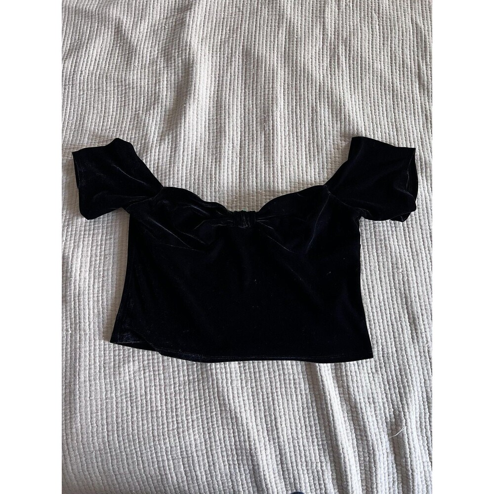 Sincerely Jules Shirt Womens XL Black Velvet Off Shoulder Puff Sleeve Crop Top - Picture 2 of 9